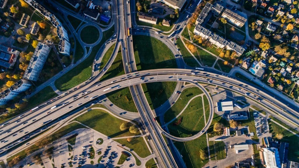 aerial photo of buildings and roads 681335